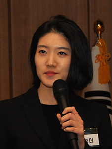 발표자11.jpg